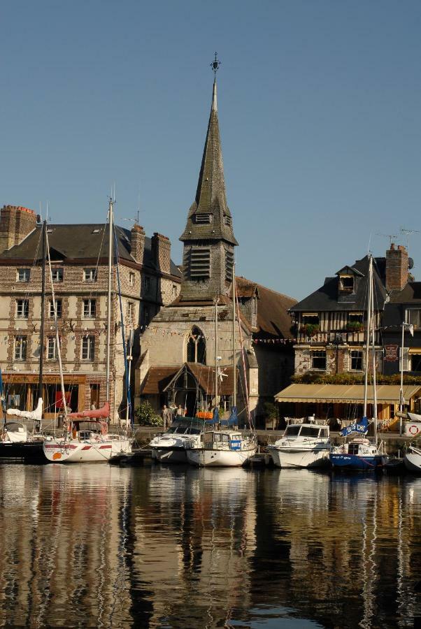 Cosy Maison 3 Chambres Honfleur Jardin, Parking Prive Et Jacuzzi Exterior photo