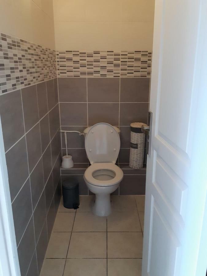 Cosy Maison 3 Chambres Honfleur Jardin, Parking Prive Et Jacuzzi Exterior photo